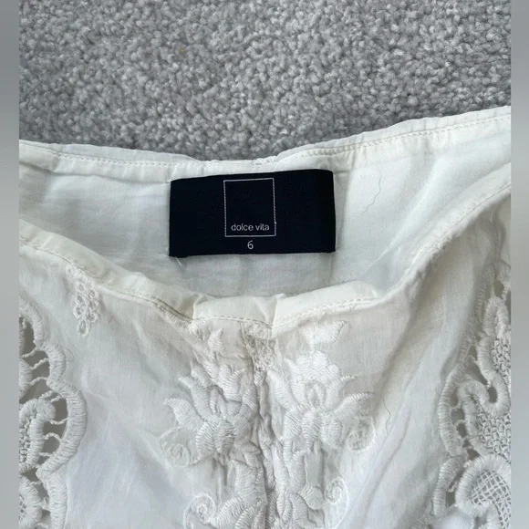 Dolce Vita white boho lace shorts - Picture 2 of 3